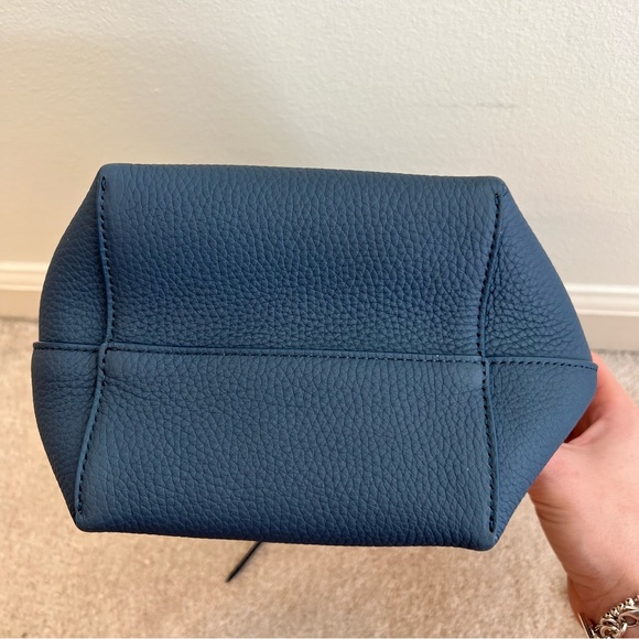 The Row Small N/S Park Tote Bag in Leather Bluestone - Picture 5 of 7